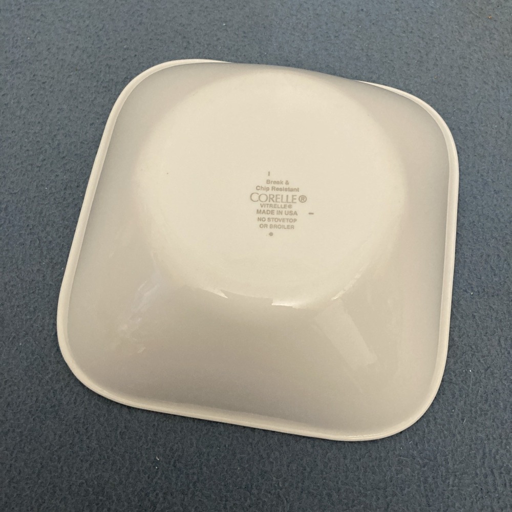 Corelle Coordinates Splendor White w/Red Rim Square Soup/Cereal Bowls - Set of 4 - Picture 6 of 13